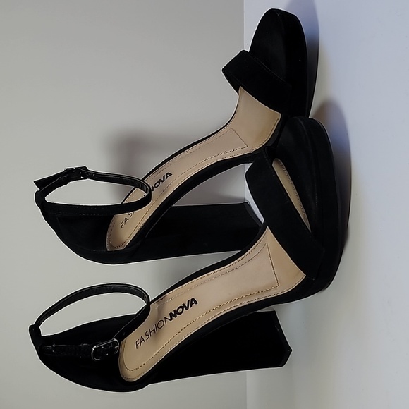Fashion Nova high block heel platform 7.5 womens black brushed textile - Picture 3 of 11